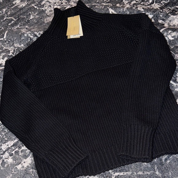 Burberry Black fisherman cashmere sweater